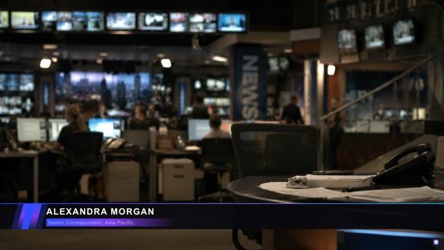 Lower Third — Diagonal Accent